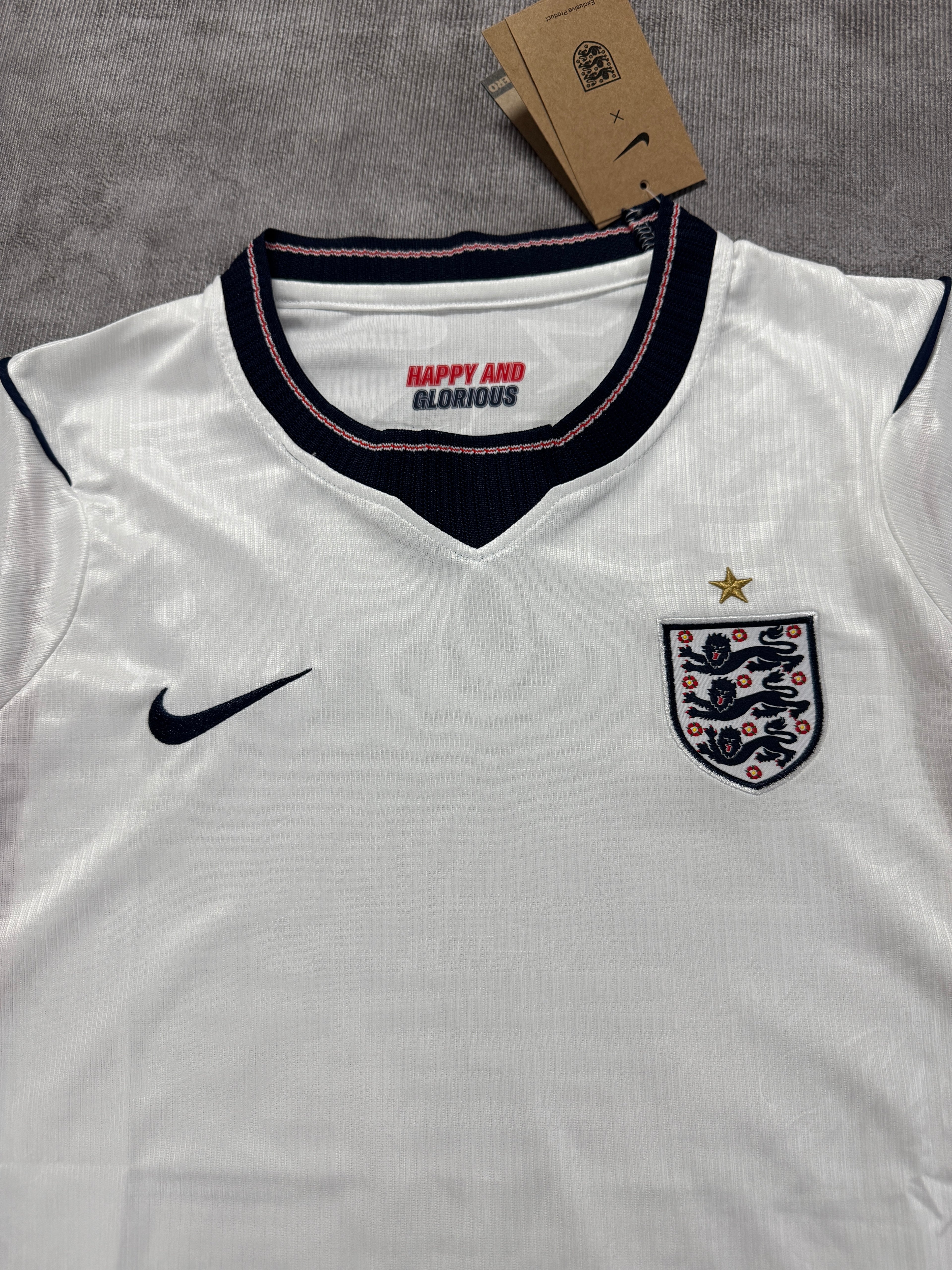 Maglia Donna Inghilterra Home 2026 – Slim Fit "Three Lions"